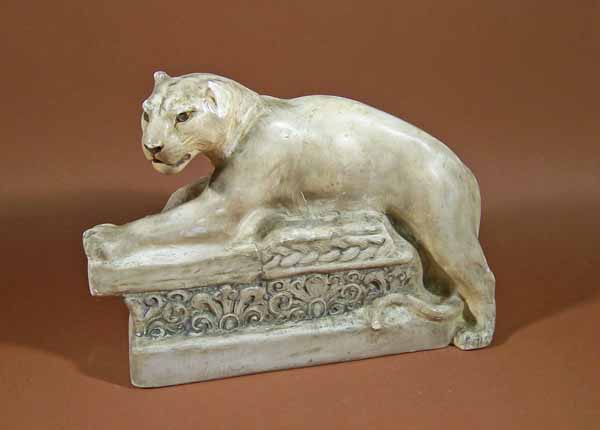 figure of lioness